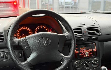 Toyota Avensis III рестайлинг, 2007 год, 700 000 рублей, 17 фотография