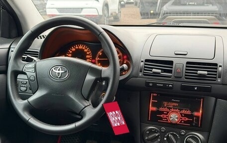 Toyota Avensis III рестайлинг, 2007 год, 700 000 рублей, 18 фотография