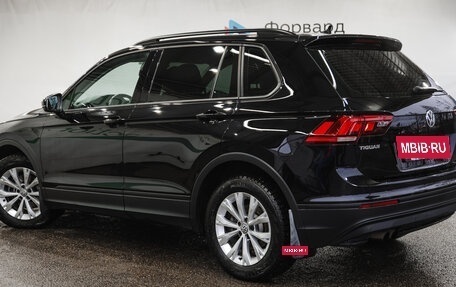 Volkswagen Tiguan II, 2019 год, 2 640 000 рублей, 4 фотография