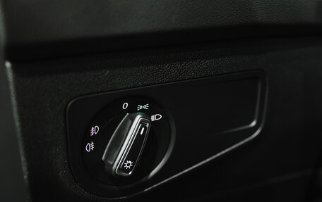 Volkswagen Tiguan II, 2019 год, 2 640 000 рублей, 11 фотография