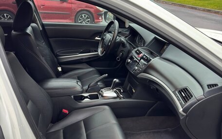 Honda Crosstour I рестайлинг, 2014 год, 1 800 000 рублей, 18 фотография