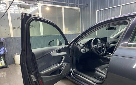 Audi A4, 2018 год, 2 400 000 рублей, 8 фотография