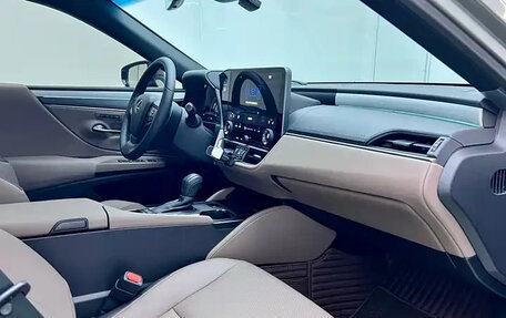 Lexus ES VII, 2024 год, 3 000 999 рублей, 15 фотография