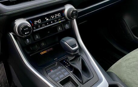 Toyota RAV4, 2025 год, 5 090 000 рублей, 22 фотография