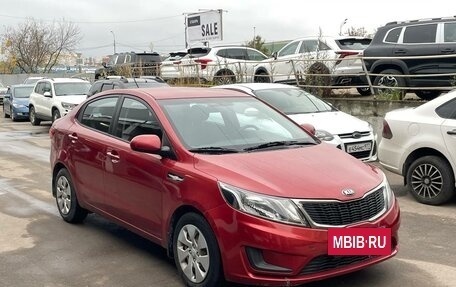 KIA Rio III рестайлинг, 2013 год, 752 000 рублей, 2 фотография