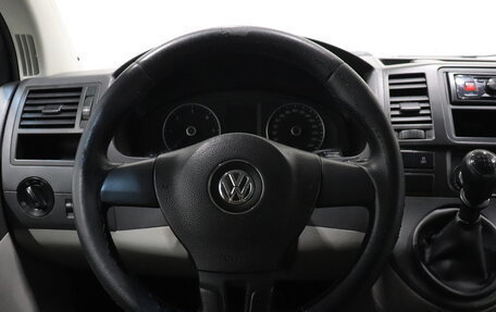 Volkswagen Transporter T5 рестайлинг, 2013 год, 1 608 000 рублей, 9 фотография