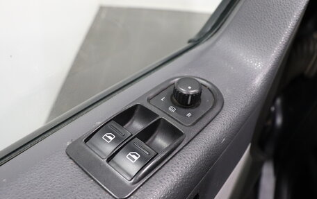 Volkswagen Transporter T5 рестайлинг, 2013 год, 1 608 000 рублей, 8 фотография