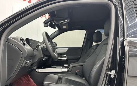 Mercedes-Benz GLB, 2022 год, 2 954 000 рублей, 6 фотография