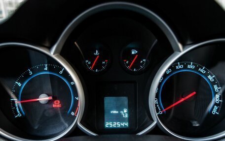 Chevrolet Cruze II, 2012 год, 700 000 рублей, 16 фотография