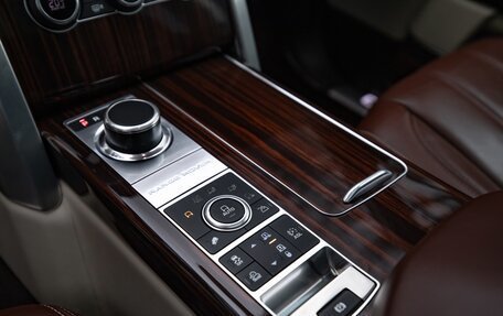 Land Rover Range Rover IV рестайлинг, 2016 год, 6 000 000 рублей, 14 фотография