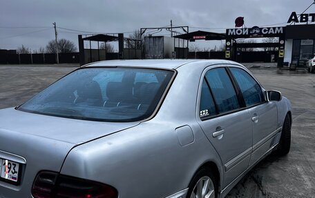 Mercedes-Benz E-Класс, 2002 год, 450 000 рублей, 6 фотография