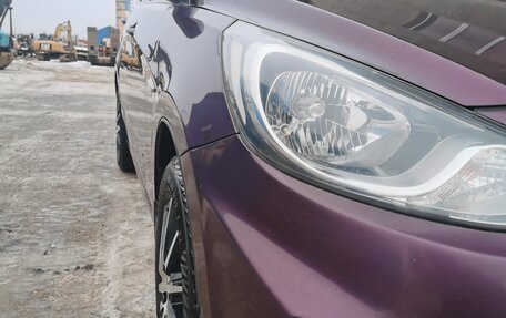 Hyundai Solaris II рестайлинг, 2011 год, 650 000 рублей, 2 фотография