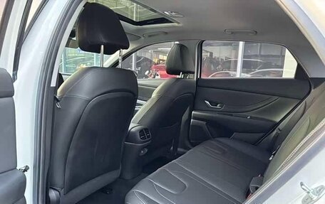 Hyundai Elantra, 2022 год, 1 400 032 рублей, 11 фотография