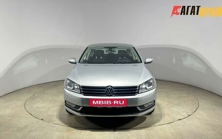 Volkswagen Passat B7, 2013 год, 1 270 000 рублей, 2 фотография