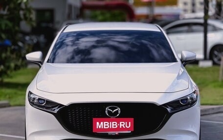 Mazda 3, 2022 год, 1 500 000 рублей, 3 фотография