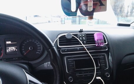 Volkswagen Polo VI (EU Market), 2017 год, 1 250 000 рублей, 3 фотография