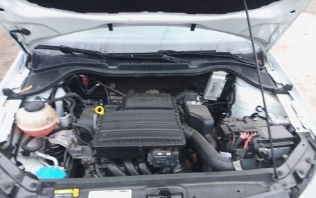 Volkswagen Polo VI (EU Market), 2017 год, 1 250 000 рублей, 2 фотография