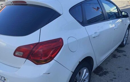 Opel Astra J, 2012 год, 760 000 рублей, 11 фотография