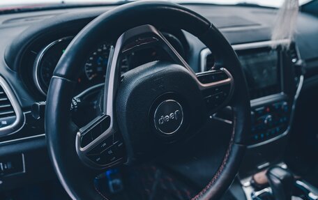 Jeep Grand Cherokee, 2018 год, 4 500 000 рублей, 22 фотография