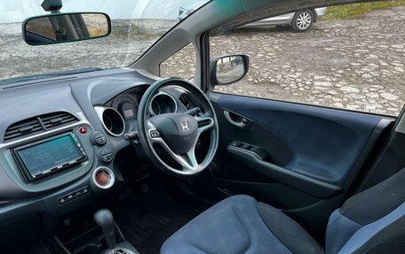 Honda Fit III, 2012 год, 799 000 рублей, 16 фотография