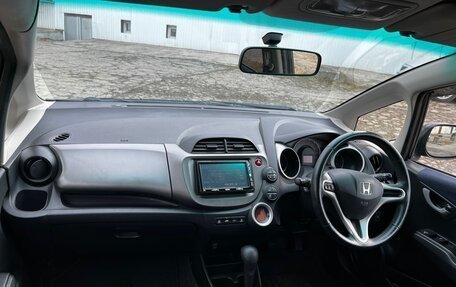 Honda Fit III, 2012 год, 799 000 рублей, 15 фотография