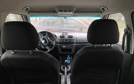 Skoda Fabia II, 2011 год, 410 000 рублей, 5 фотография