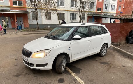 Skoda Fabia II, 2011 год, 410 000 рублей, 2 фотография
