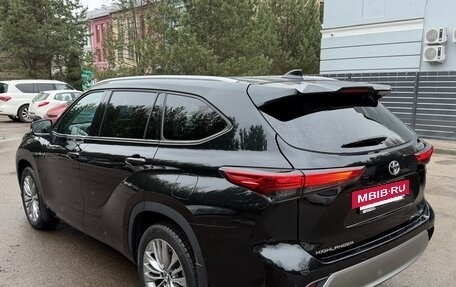 Toyota Highlander, 2025 год, 5 750 000 рублей, 6 фотография
