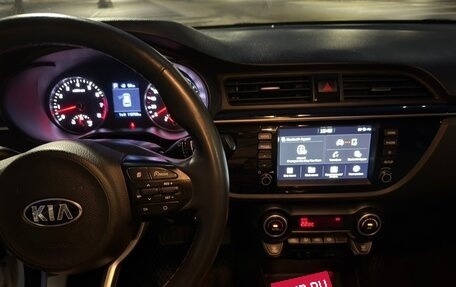 KIA Rio IV, 2020 год, 1 370 000 рублей, 5 фотография