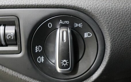 SEAT Alhambra II рестайлинг, 2015 год, 1 600 000 рублей, 12 фотография