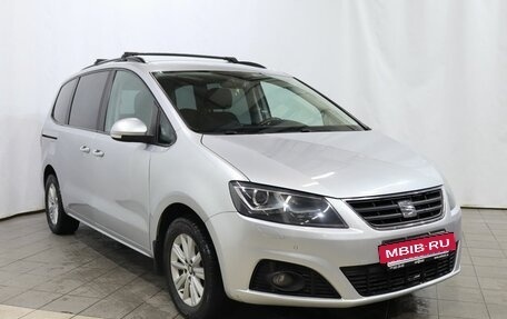 SEAT Alhambra II рестайлинг, 2015 год, 1 600 000 рублей, 3 фотография