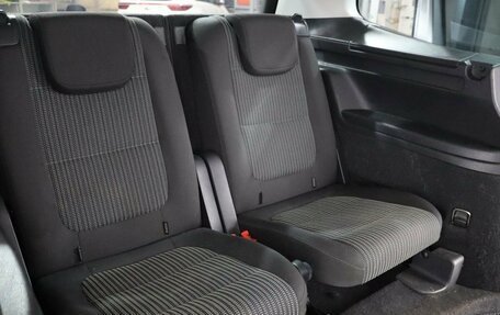 SEAT Alhambra II рестайлинг, 2015 год, 1 600 000 рублей, 22 фотография