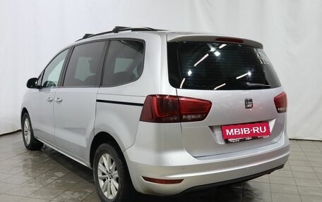 SEAT Alhambra II рестайлинг, 2015 год, 1 600 000 рублей, 6 фотография