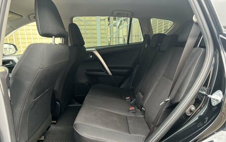 Toyota RAV4, 2017 год, 2 690 000 рублей, 14 фотография