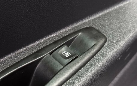 Renault Kaptur I рестайлинг, 2017 год, 1 399 000 рублей, 28 фотография