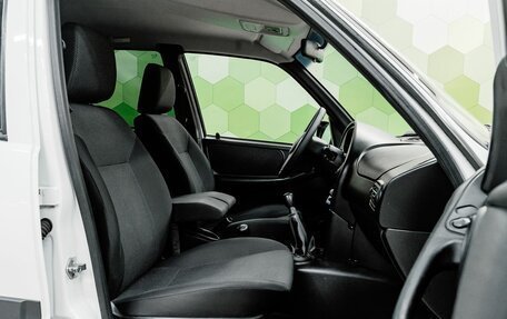 Chevrolet Niva I рестайлинг, 2018 год, 750 000 рублей, 11 фотография