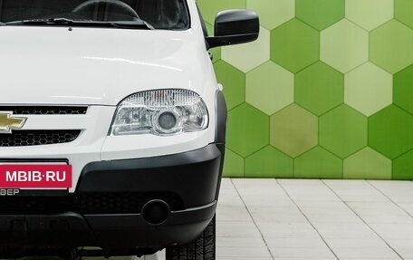 Chevrolet Niva I рестайлинг, 2018 год, 750 000 рублей, 10 фотография