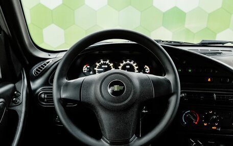 Chevrolet Niva I рестайлинг, 2018 год, 750 000 рублей, 15 фотография