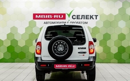 Chevrolet Niva I рестайлинг, 2018 год, 750 000 рублей, 4 фотография