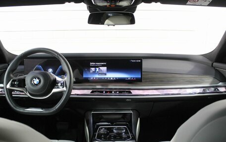 BMW 7 серия, 2023 год, 16 000 000 рублей, 13 фотография