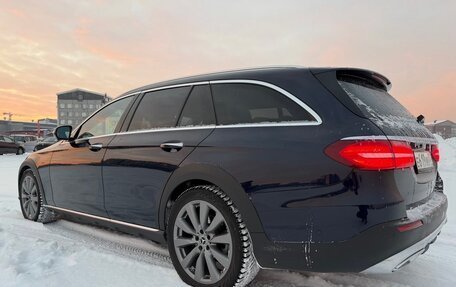 Mercedes-Benz E-Класс, 2018 год, 4 199 000 рублей, 4 фотография