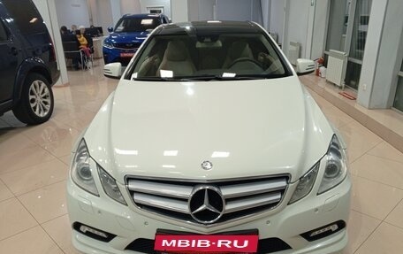 Mercedes-Benz E-Класс, 2011 год, 1 095 000 рублей, 2 фотография