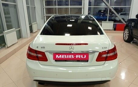 Mercedes-Benz E-Класс, 2011 год, 1 095 000 рублей, 5 фотография