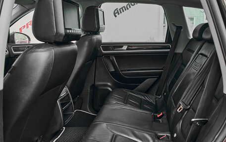 Volkswagen Touareg III, 2011 год, 2 000 000 рублей, 24 фотография