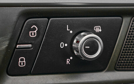 Volkswagen Touareg III, 2011 год, 2 000 000 рублей, 23 фотография