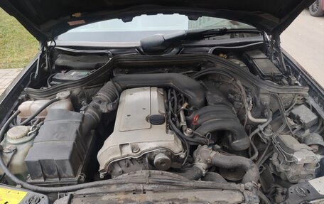 Mercedes-Benz E-Класс, 1994 год, 2 500 000 рублей, 3 фотография