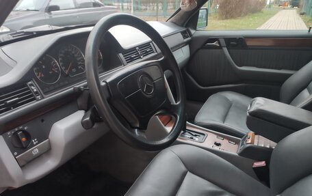 Mercedes-Benz E-Класс, 1994 год, 2 500 000 рублей, 15 фотография