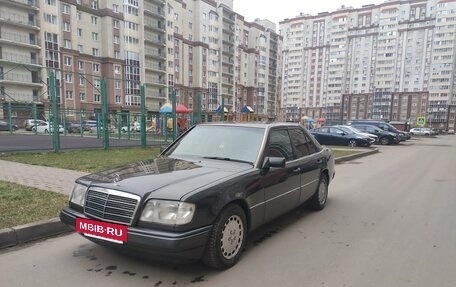 Mercedes-Benz E-Класс, 1994 год, 2 500 000 рублей, 23 фотография