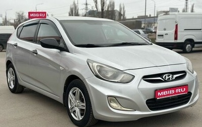 Hyundai Solaris II рестайлинг, 2013 год, 699 000 рублей, 1 фотография