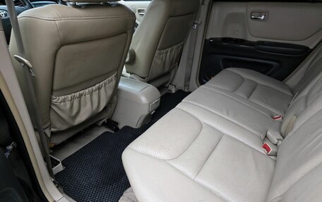 Toyota Highlander III, 2003 год, 950 000 рублей, 13 фотография